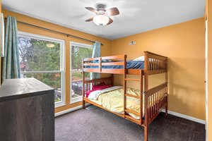 26. Upper bedroom.jpg