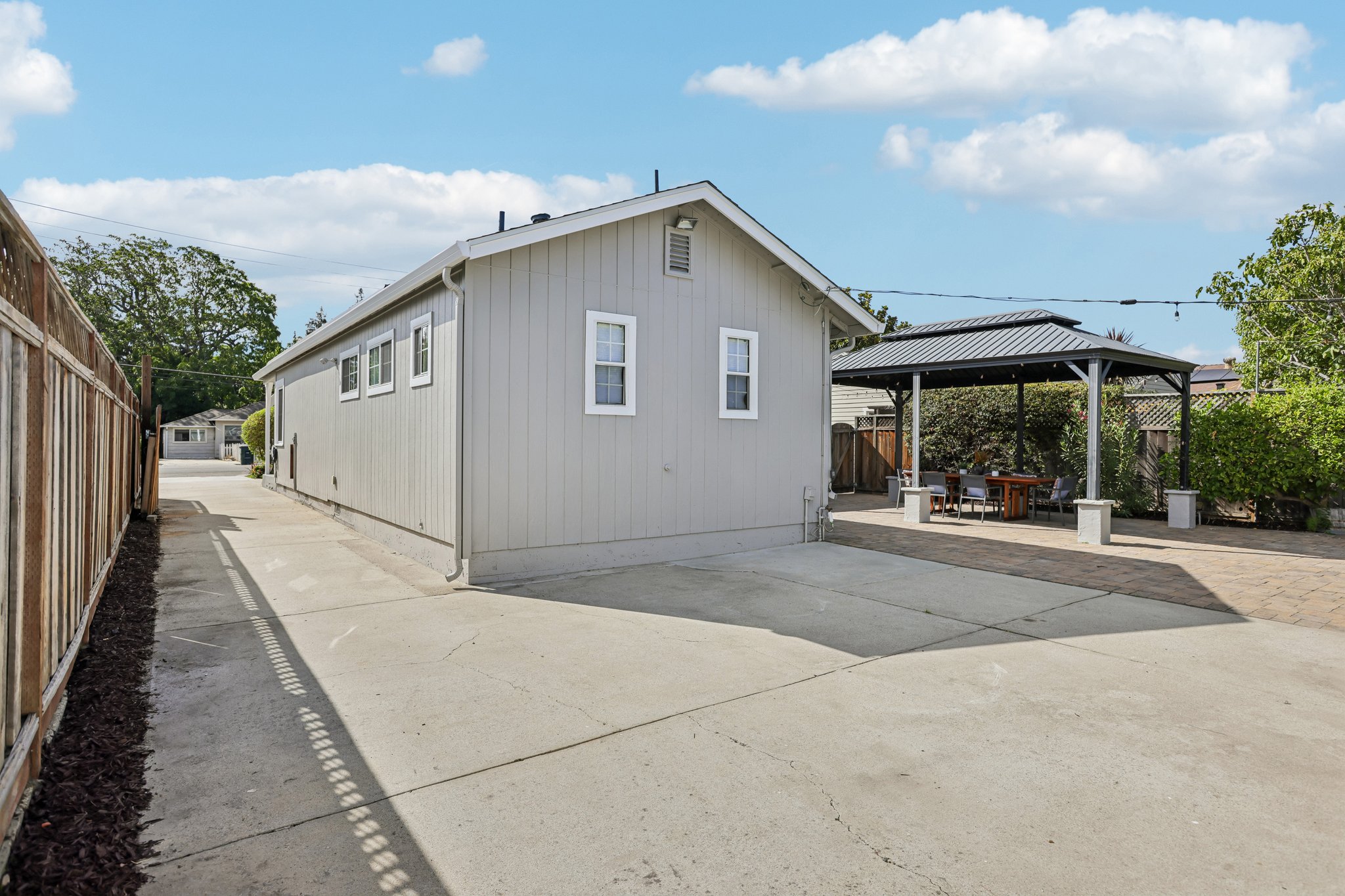 Thornton Way-S0409-035.jpg