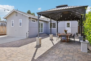 Thornton Way-S0409-033.jpg