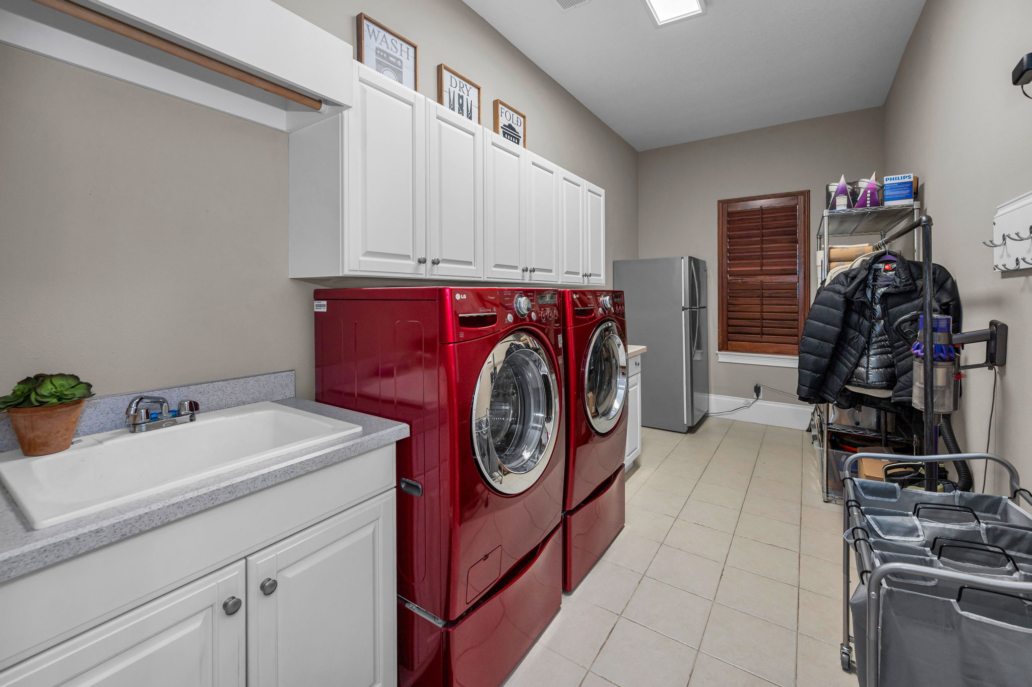 Launry Room1a