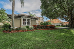 Front Exterior18