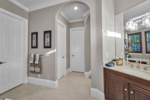 Primary Bathroom1h