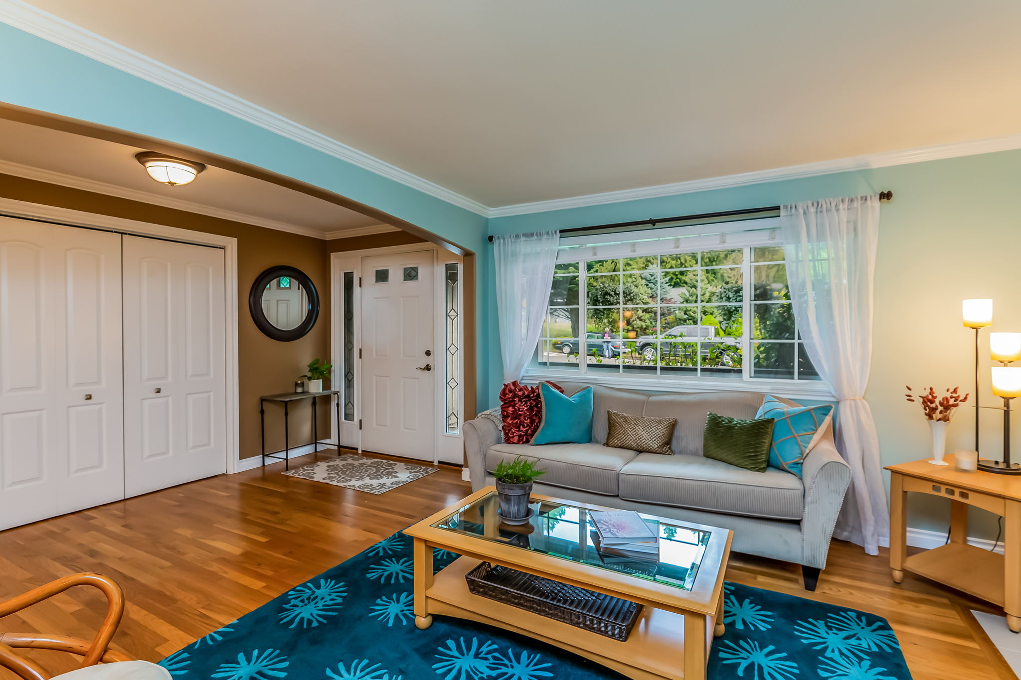 10549 NE 137th Pl, Kirkland, WA 98034, USA Photo 4