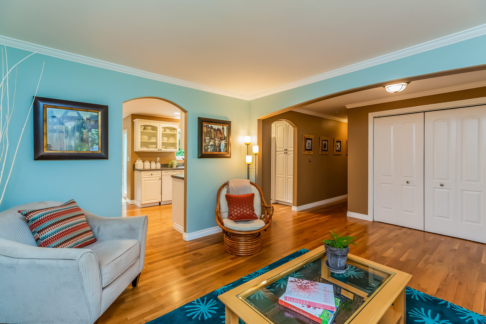 10549 NE 137th Pl, Kirkland, WA 98034, USA Photo 5