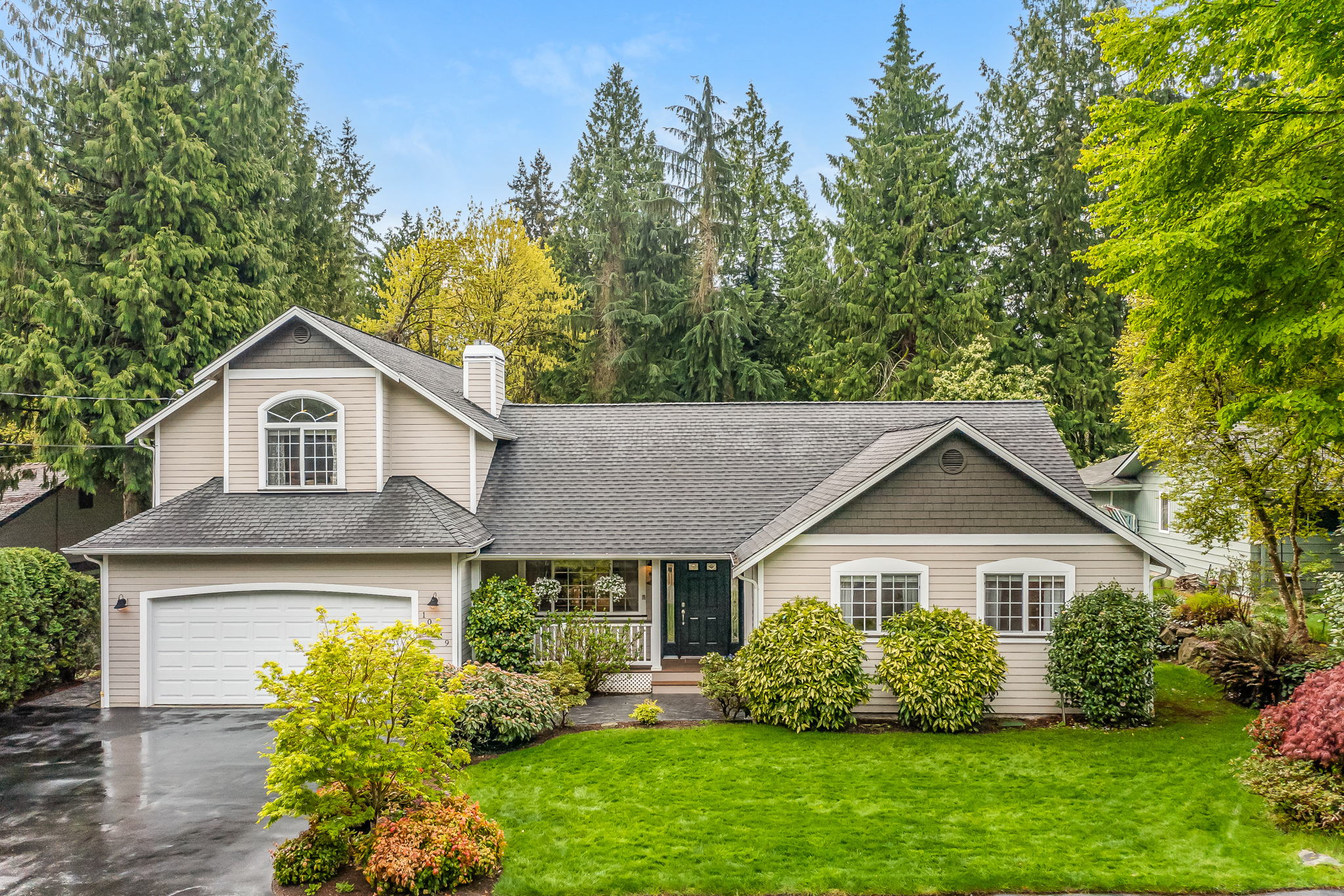 10549 NE 137th Pl, Kirkland, WA 98034, USA Photo 1