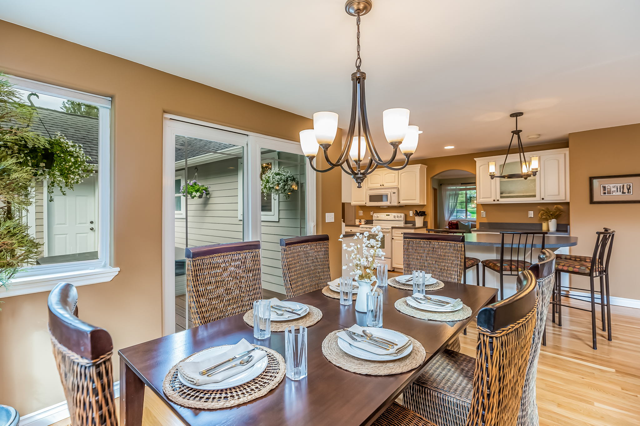 10549 NE 137th Pl, Kirkland, WA 98034, USA Photo 27
