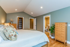 10549 NE 137th Pl, Kirkland, WA 98034, USA Photo 7