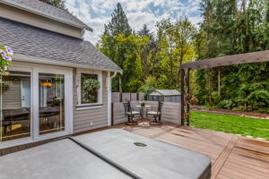 10549 NE 137th Pl, Kirkland, WA 98034, USA Photo 48