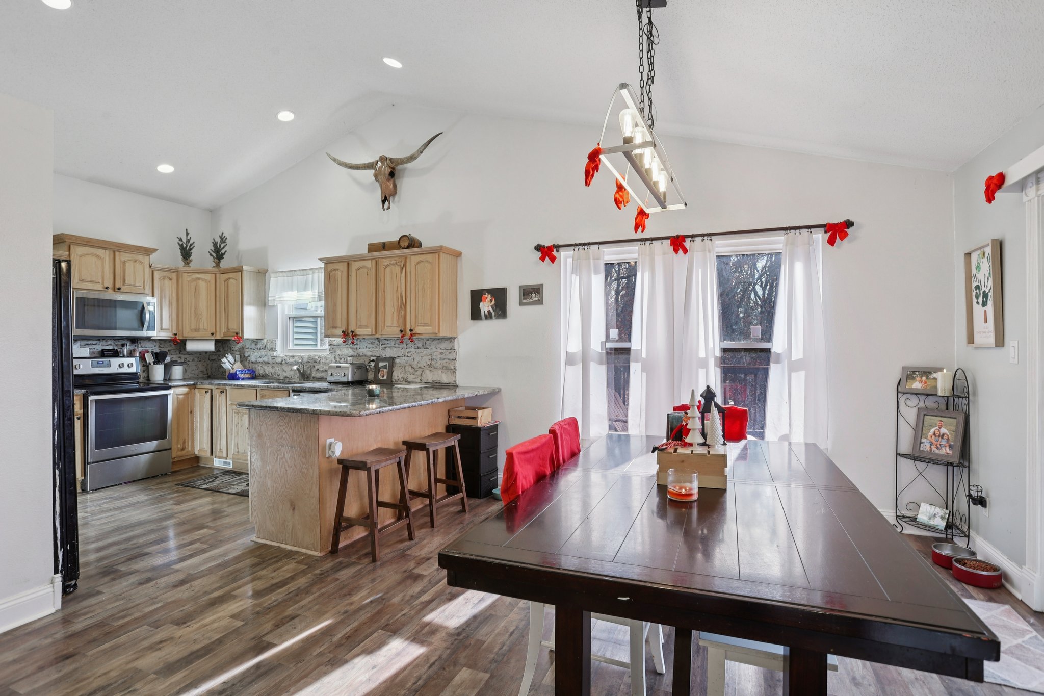 Finney Rd-S1812-012.jpg