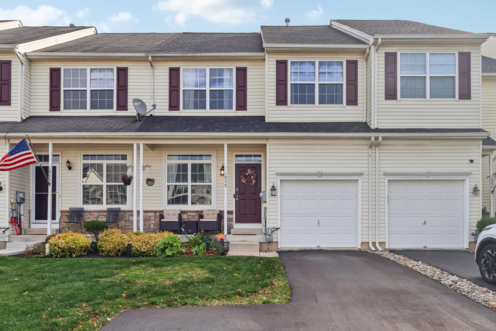 King Way-S2410-001.jpg