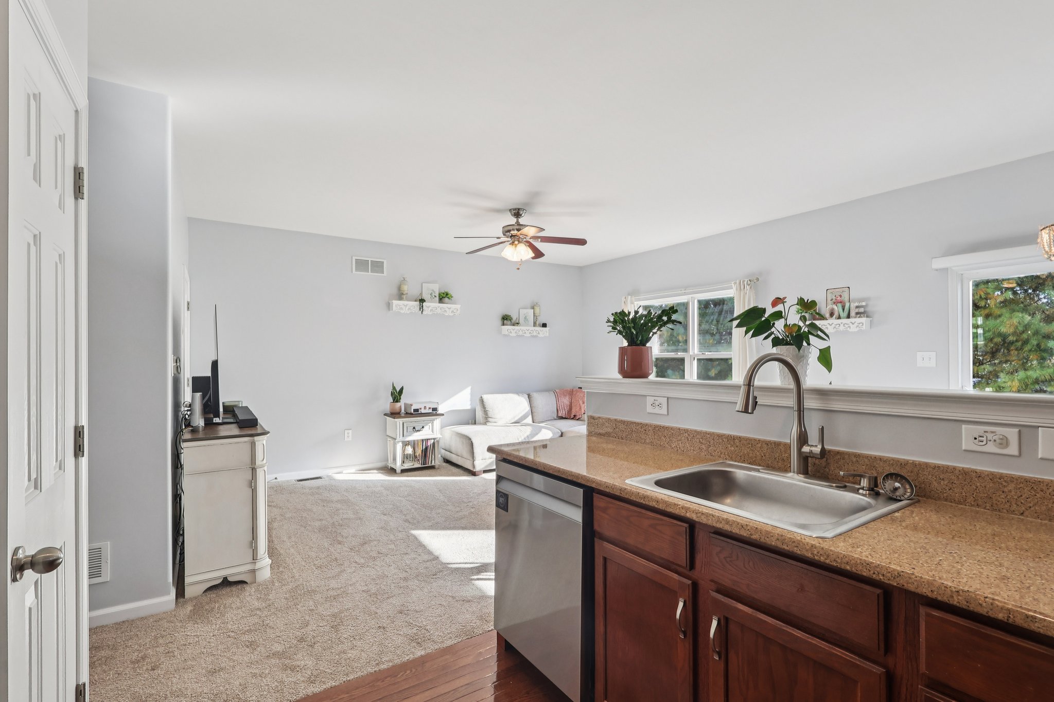 King Way-S2410-013.jpg