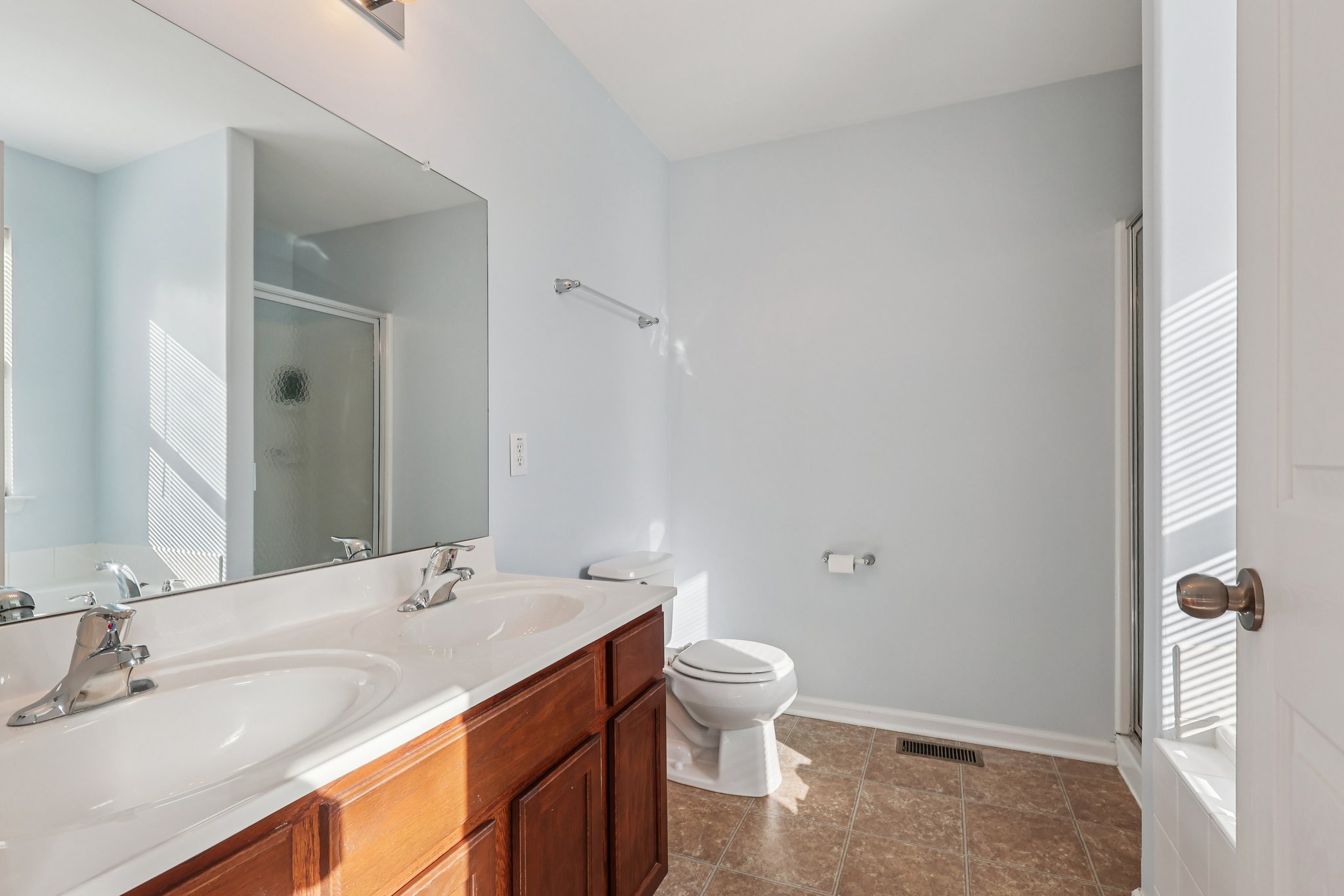 King Way-S2410-035.jpg