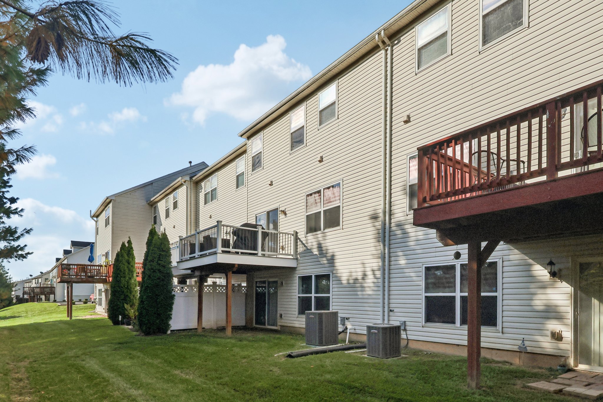 King Way-S2410-043.jpg