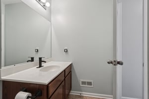 King Way-S2410-037.jpg