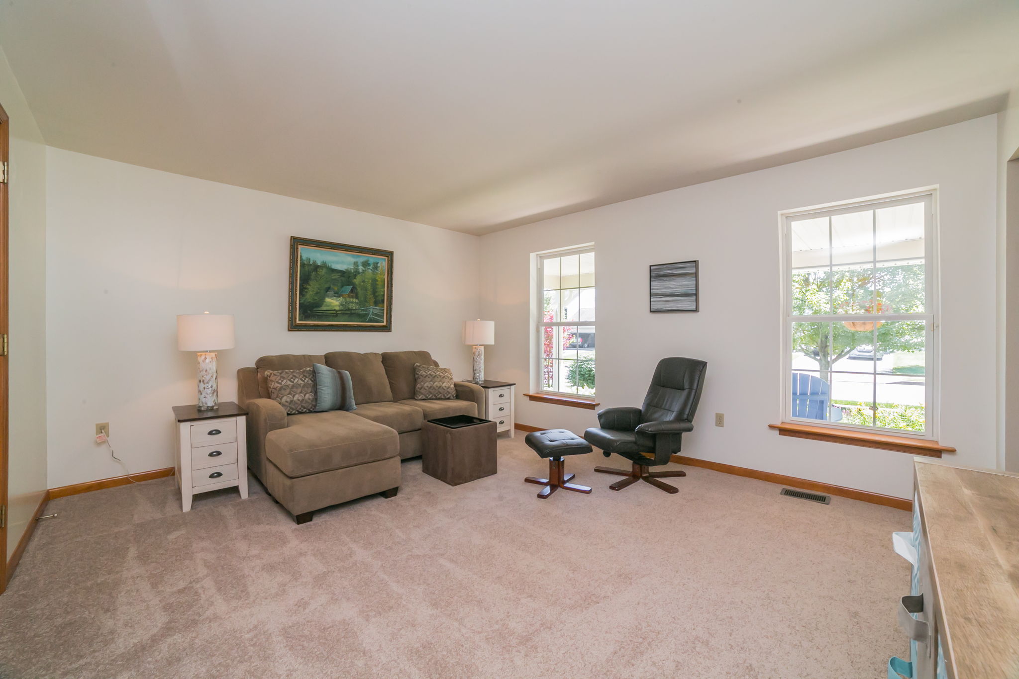 1055 Kingscote Dr, Harleysville, PA 19438 Left Bank REPS