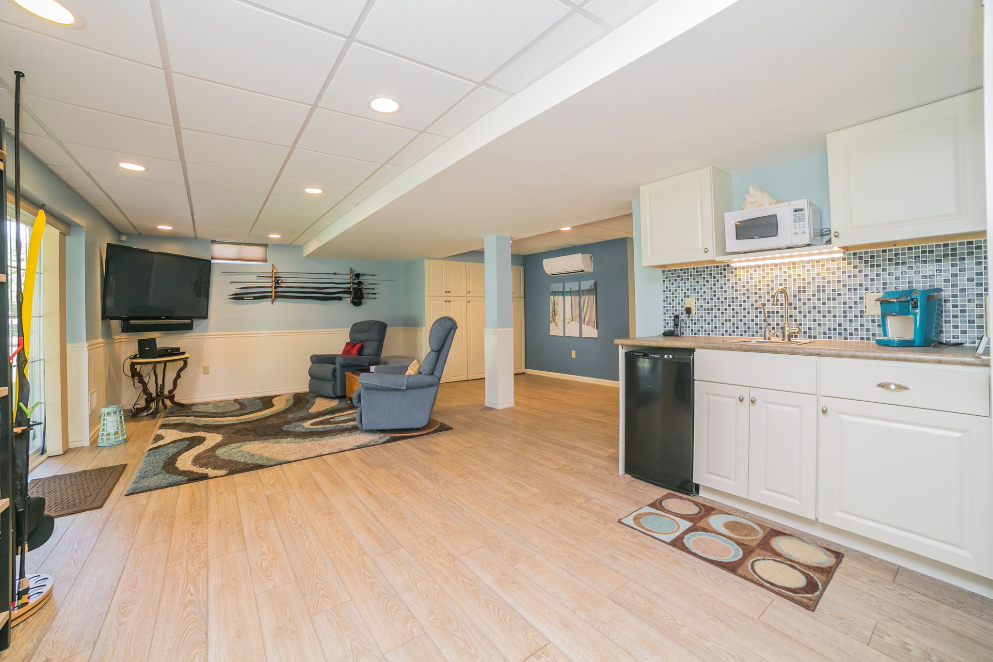 1055 Kingscote Dr, Harleysville, PA 19438 Left Bank REPS