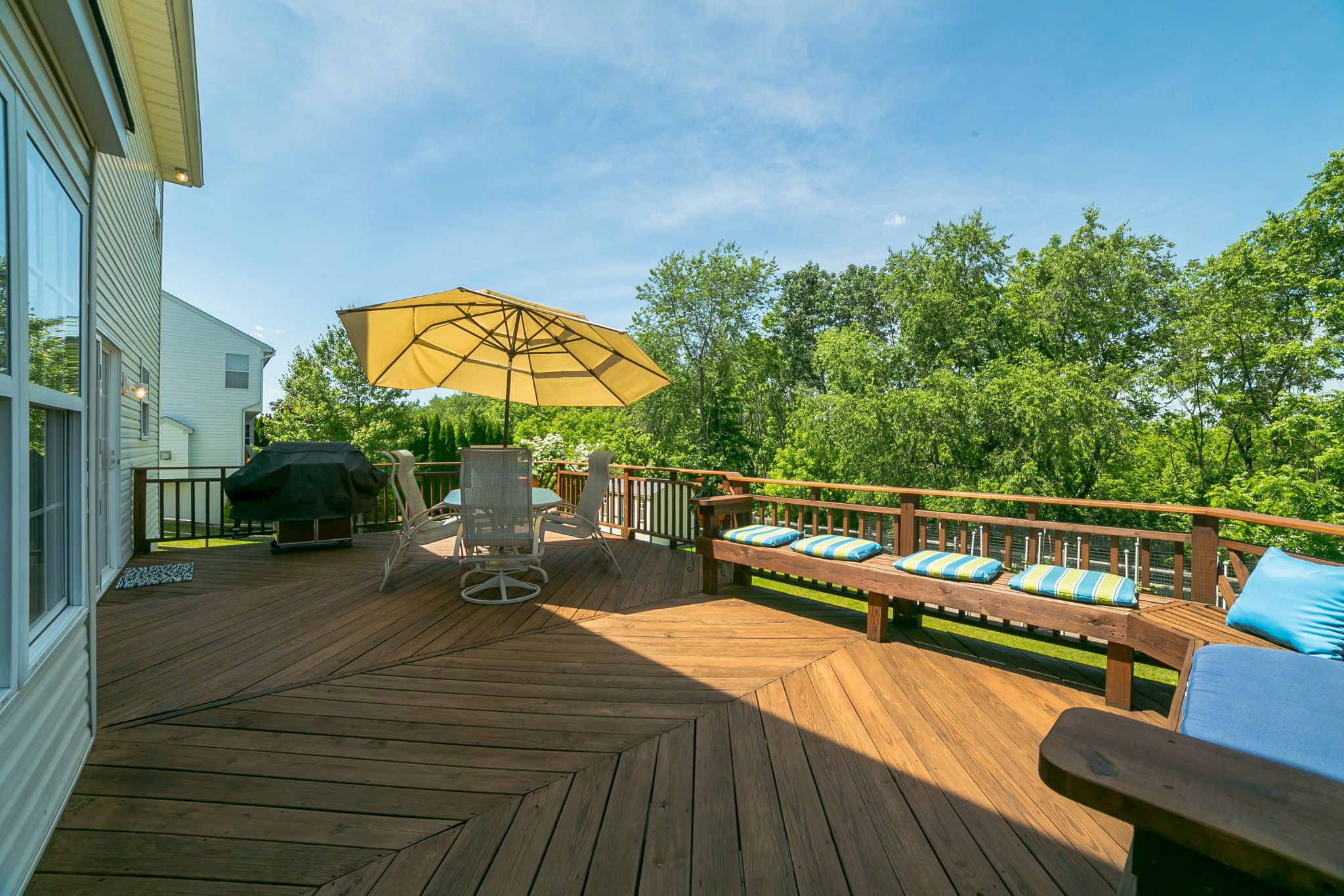 1055 Kingscote Dr, Harleysville, PA 19438 Left Bank REPS