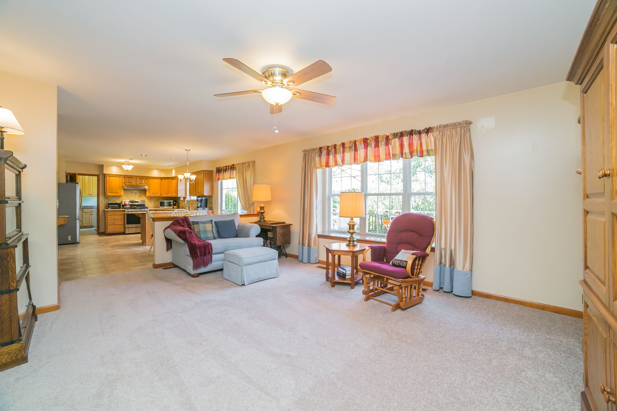 1055 Kingscote Dr, Harleysville, PA 19438 Left Bank REPS