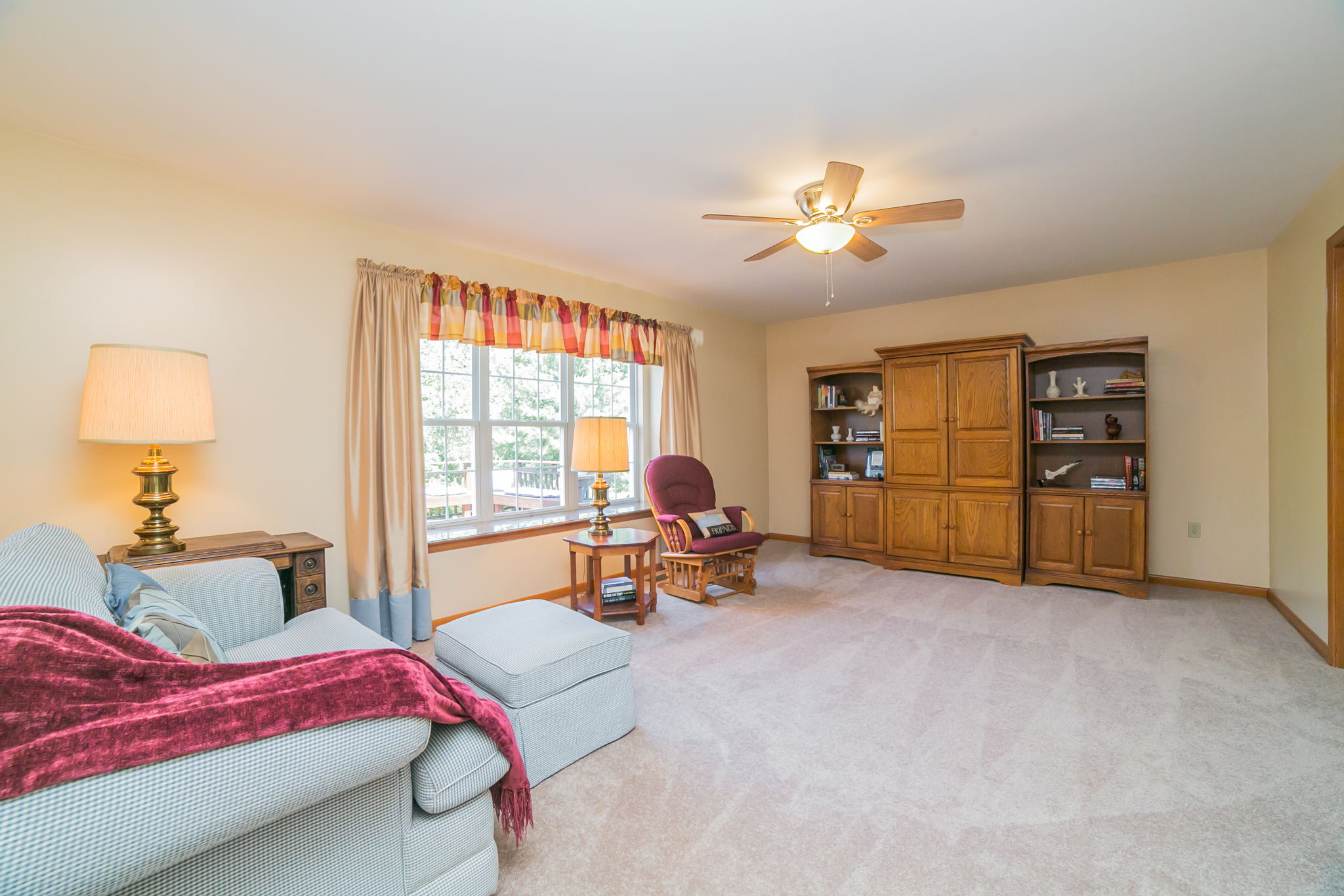 1055 Kingscote Dr, Harleysville, PA 19438 Left Bank REPS