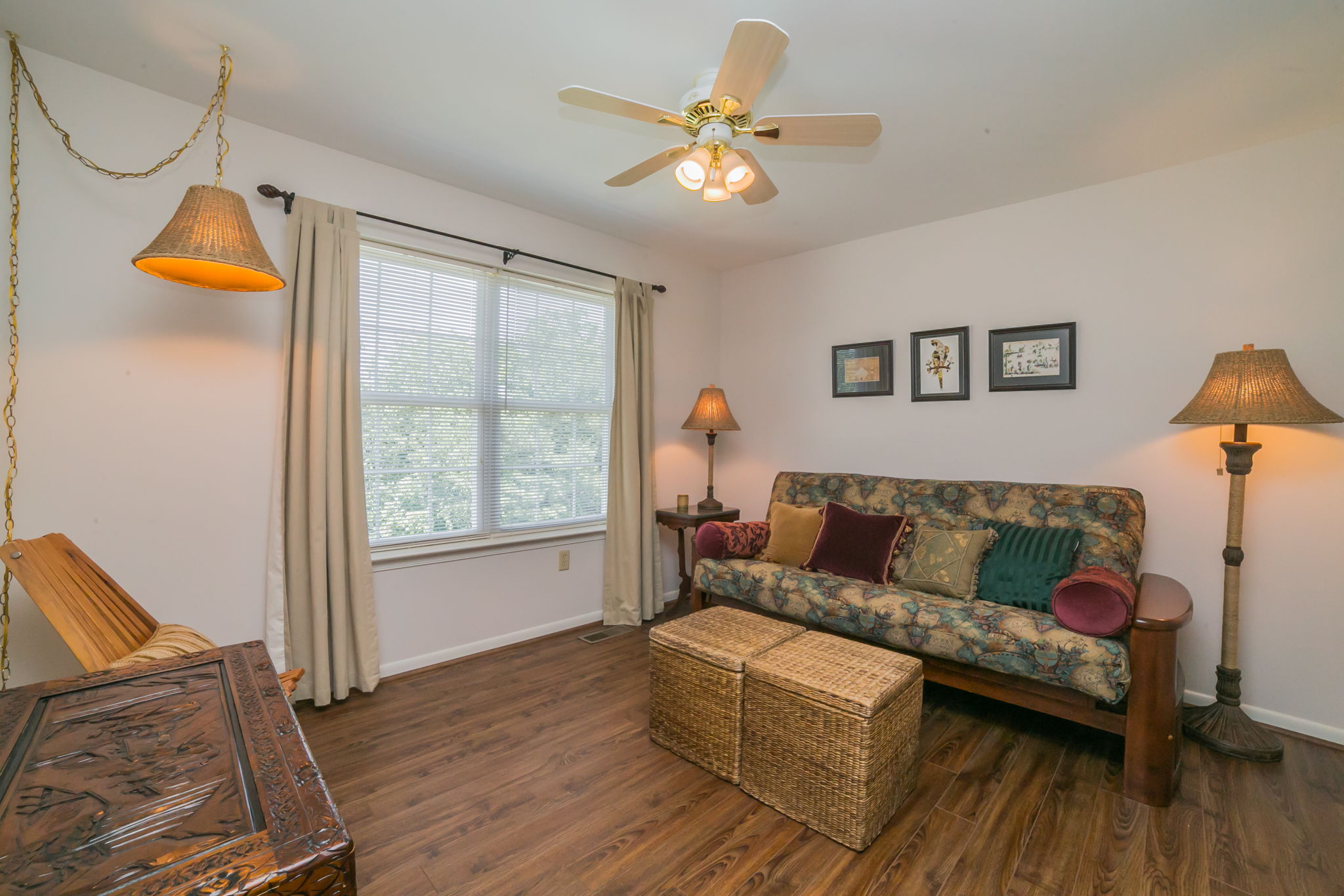 1055 Kingscote Dr, Harleysville, PA 19438 Left Bank REPS