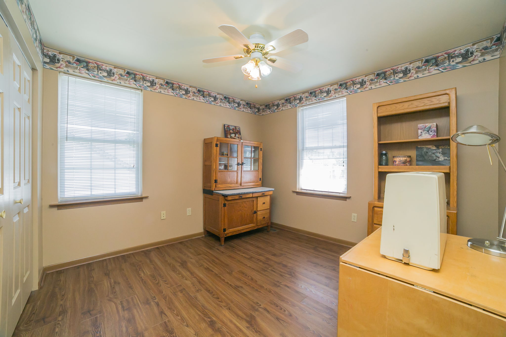 1055 Kingscote Dr, Harleysville, PA 19438 Left Bank REPS