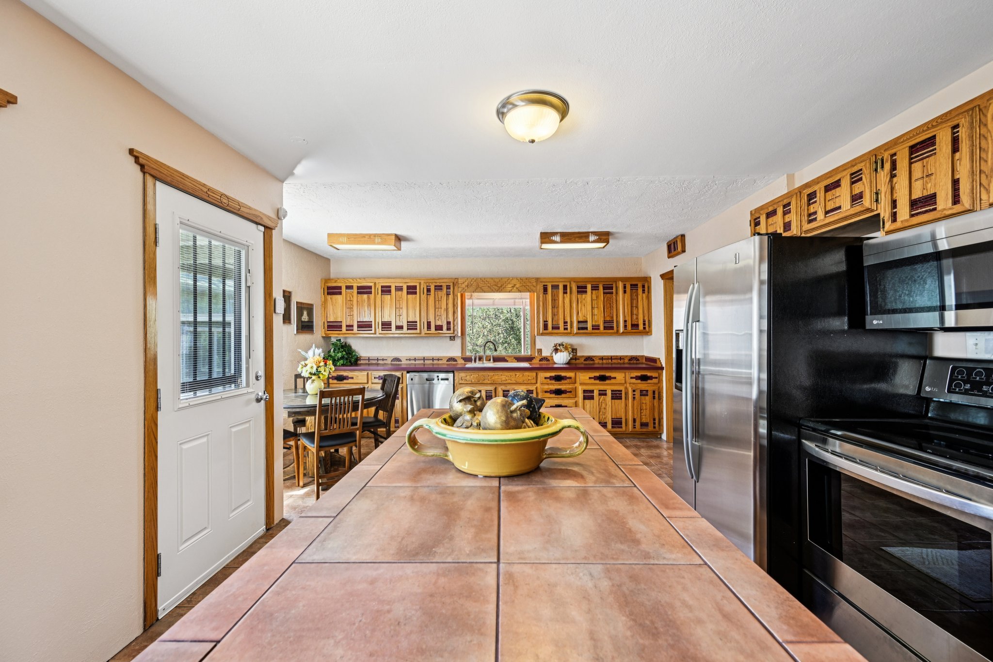 - 1055 N 18th St-S2208-1-015.jpg