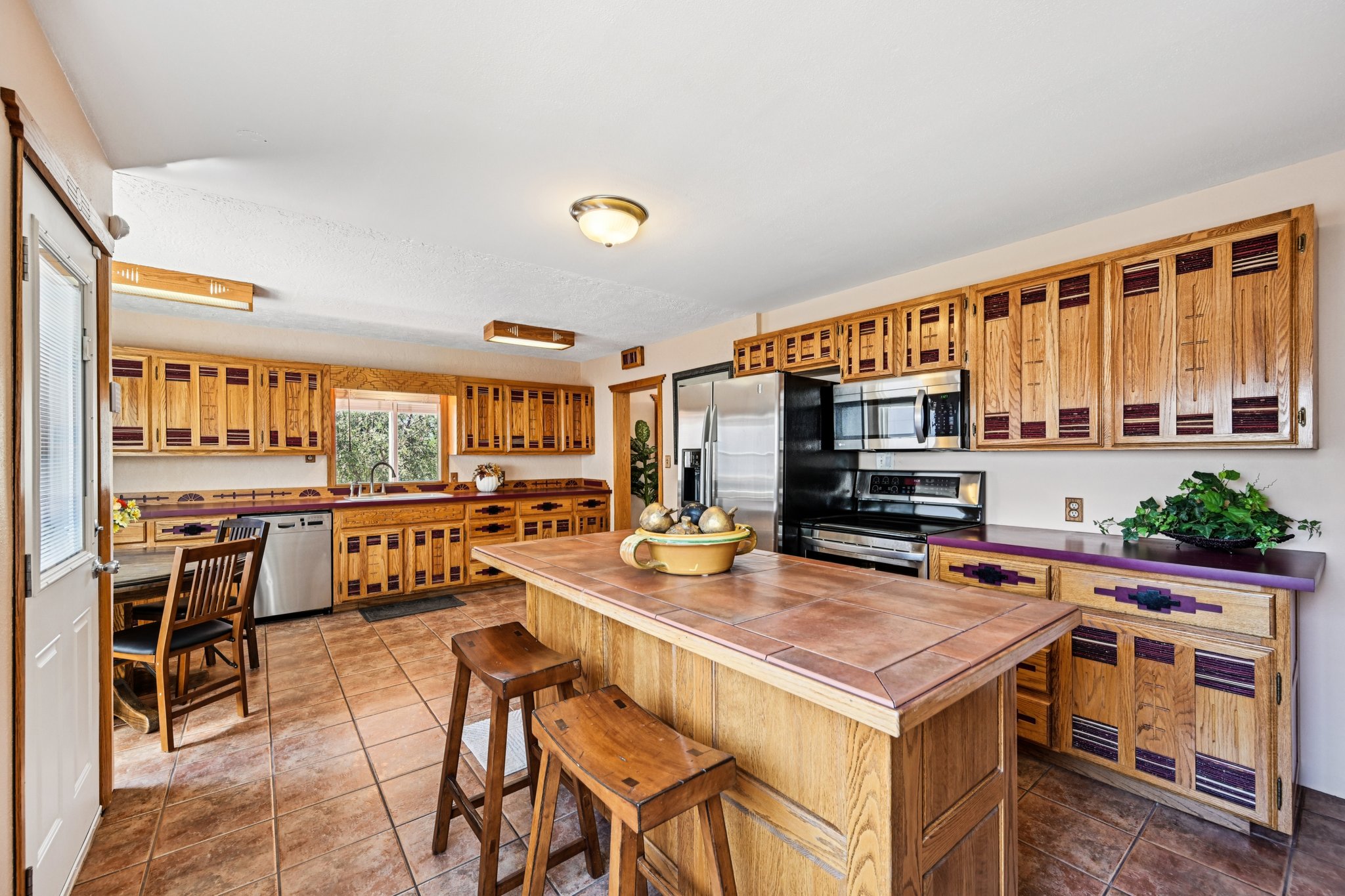 - 1055 N 18th St-S2208-1-016.jpg