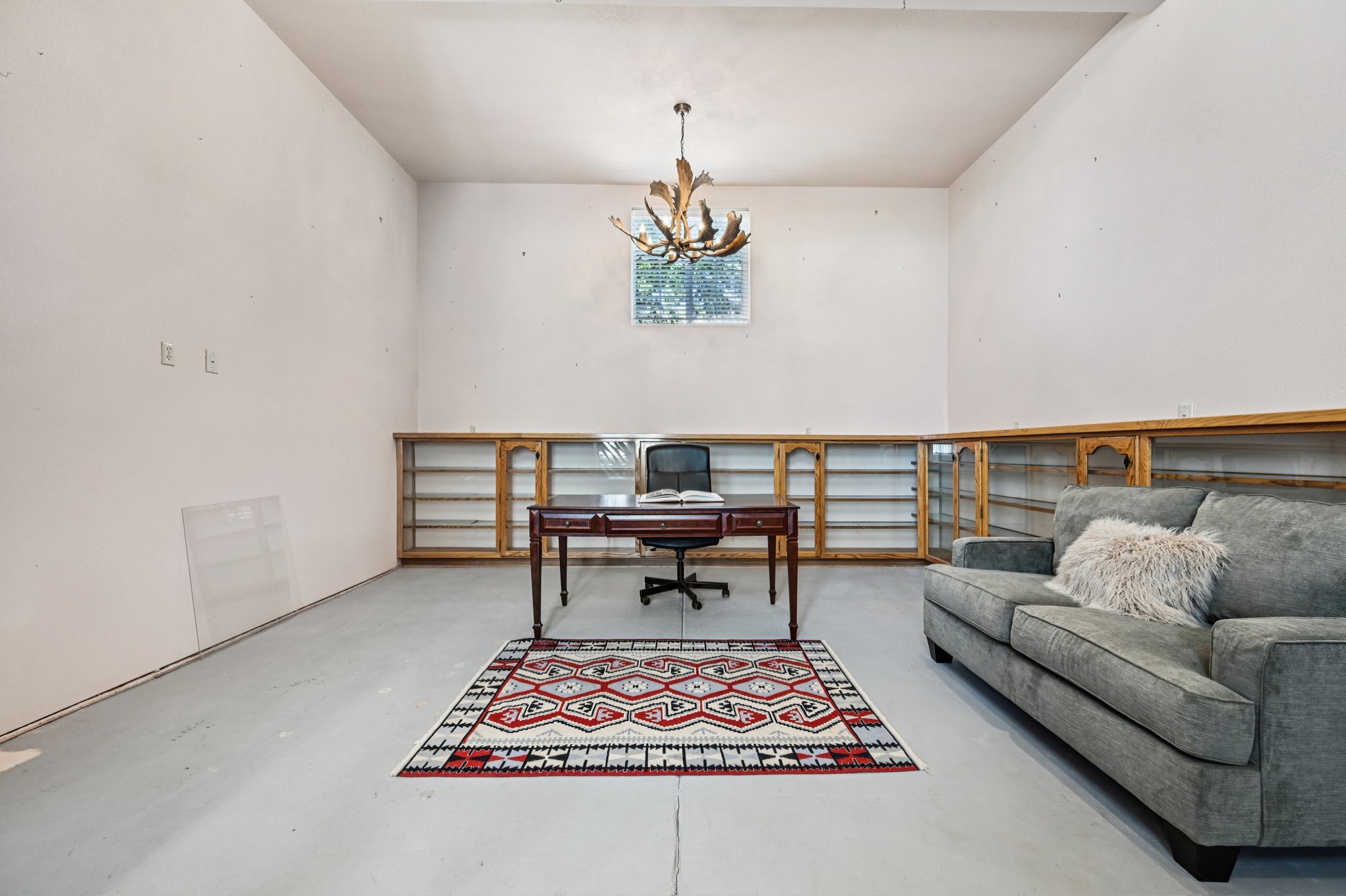 - 1055 N 18th St-S2208-1-024.jpg