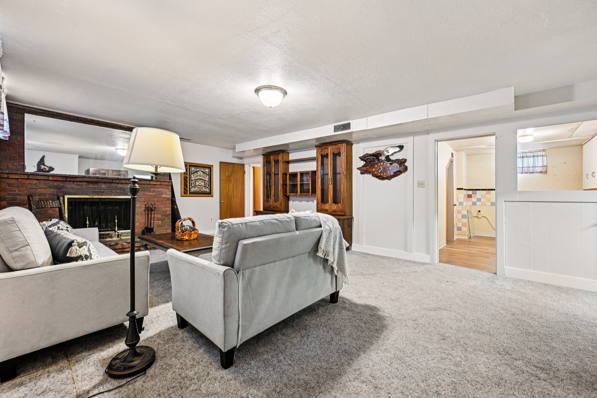 - 1055 N 18th St-S2208-1-027.jpg