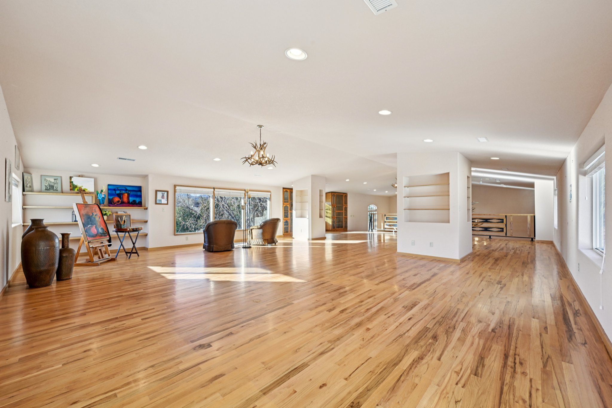 156193-186746 - 1055 N 18th St-S3001-2-020.jpg