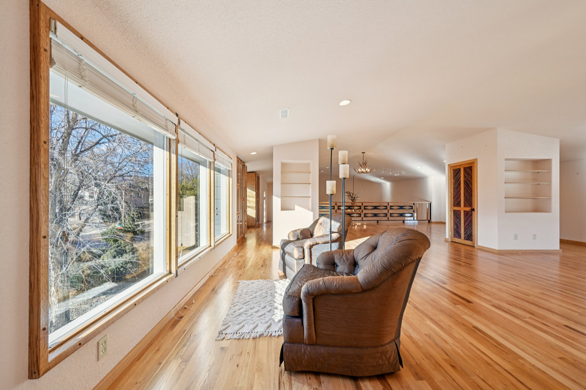 156193-186746 - 1055 N 18th St-S3001-2-022.jpg