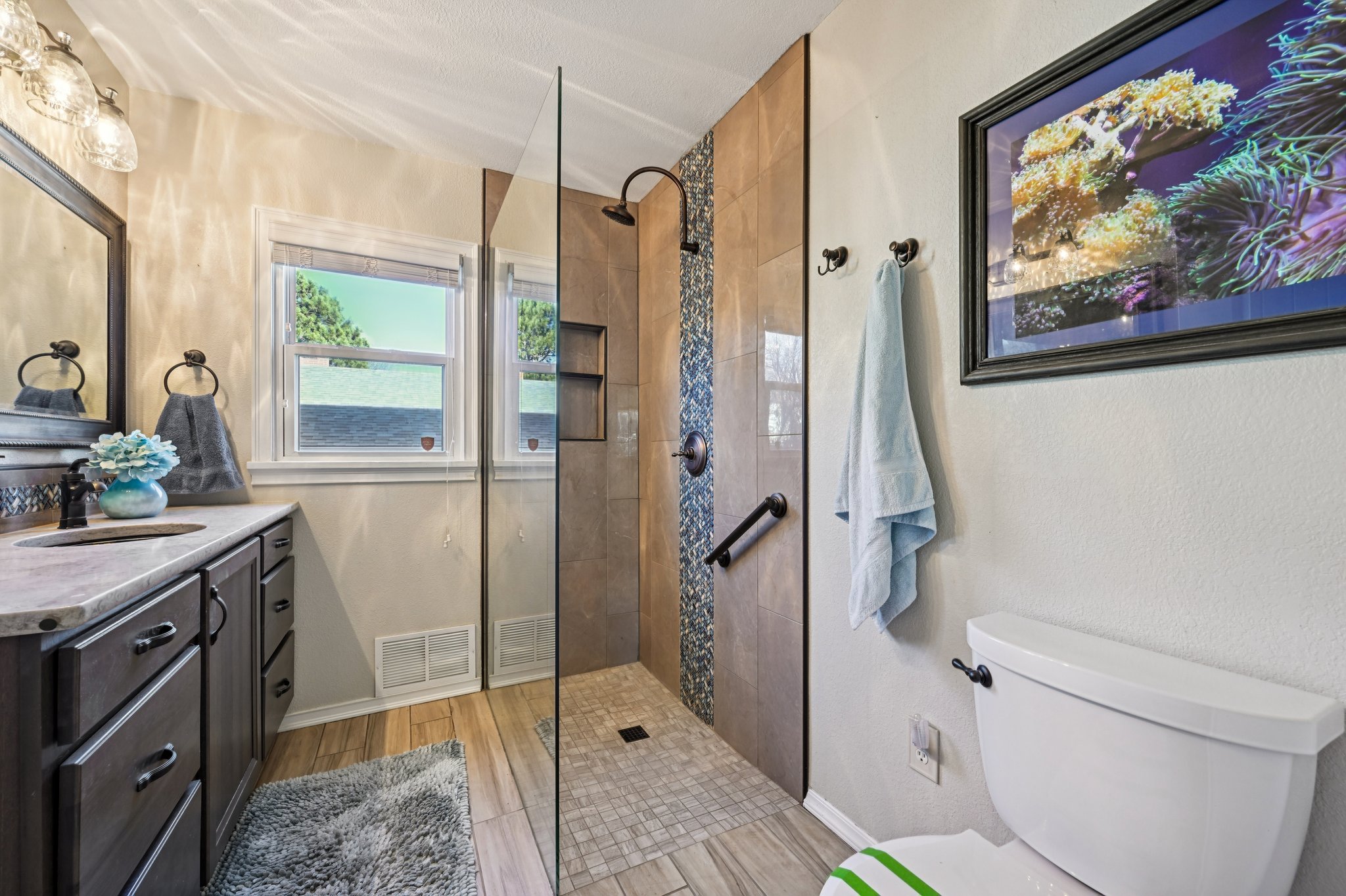 156193-186746 - 1055 N 18th St-S3001-2-035.jpg