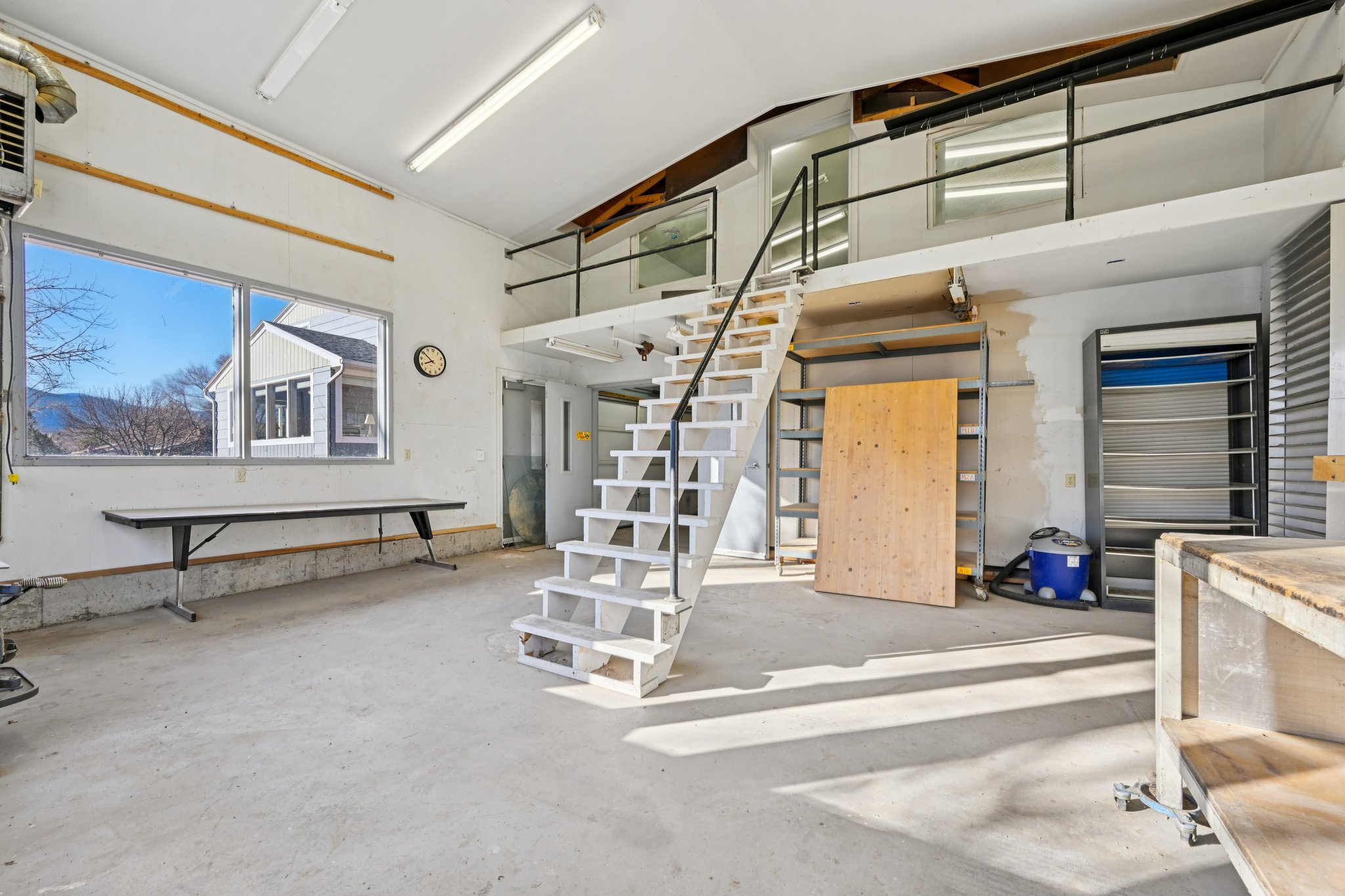 156193-186746 - 1055 N 18th St-S3001-2-041.jpg