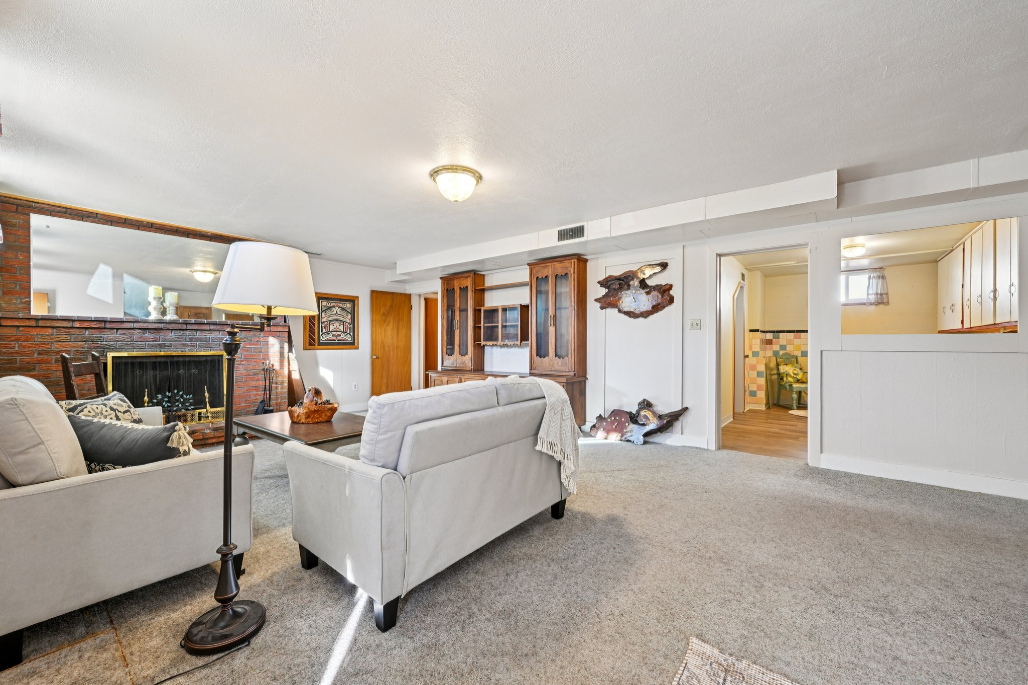 156193-186746 - 1055 N 18th St-S3001-2-047.jpg