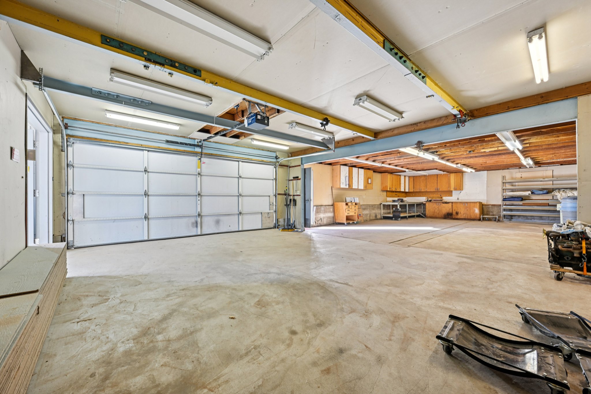 156193-186746 - 1055 N 18th St-S3001-2-058.jpg