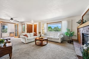 - 1055 N 18th St-S2208-1-005.jpg