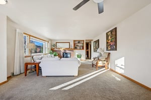 156193-186746 - 1055 N 18th St-S3001-2-002.jpg