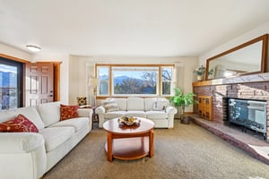 156193-186746 - 1055 N 18th St-S3001-2-004.jpg