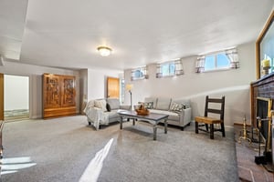 156193-186746 - 1055 N 18th St-S3001-2-049.jpg