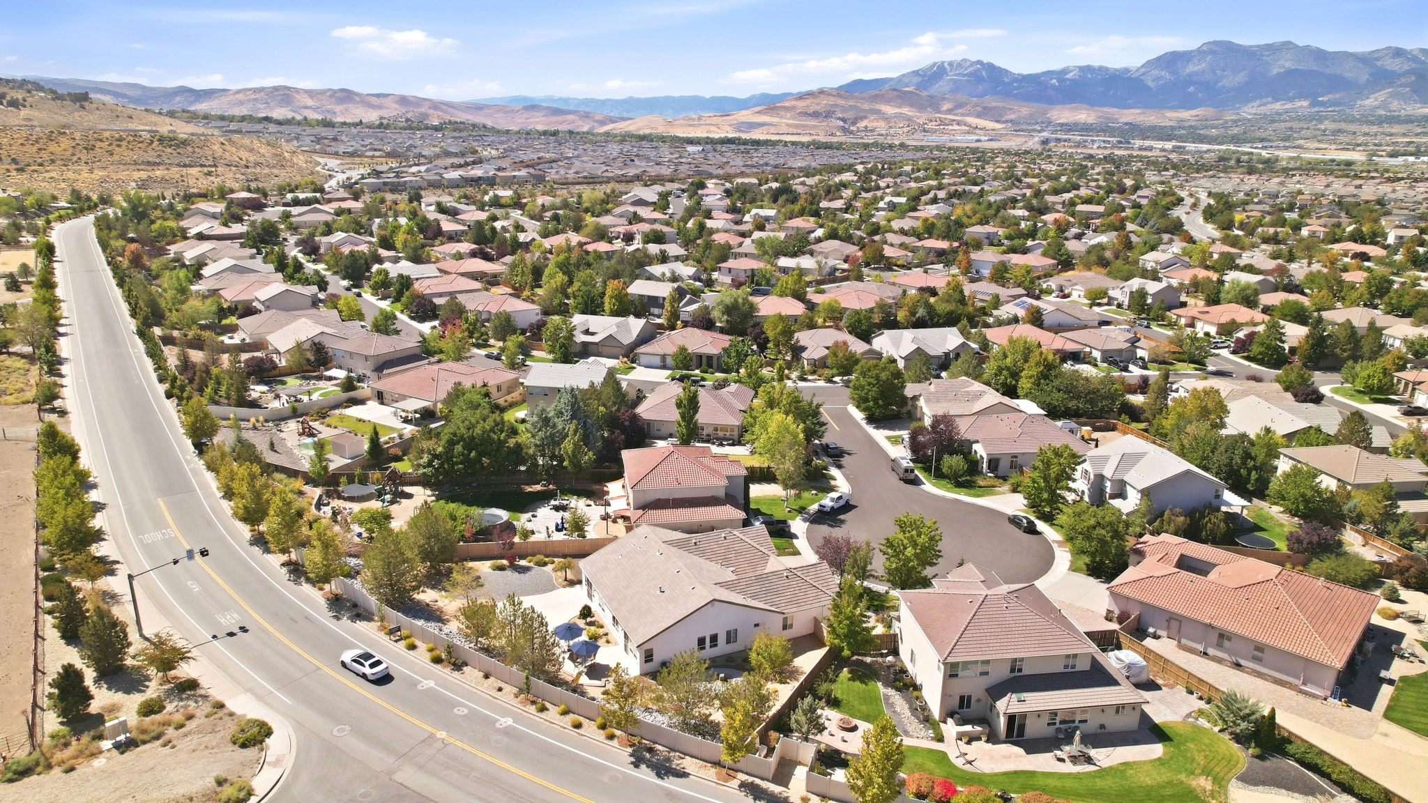 016_F8_AERIAL_10550 Elm Glen