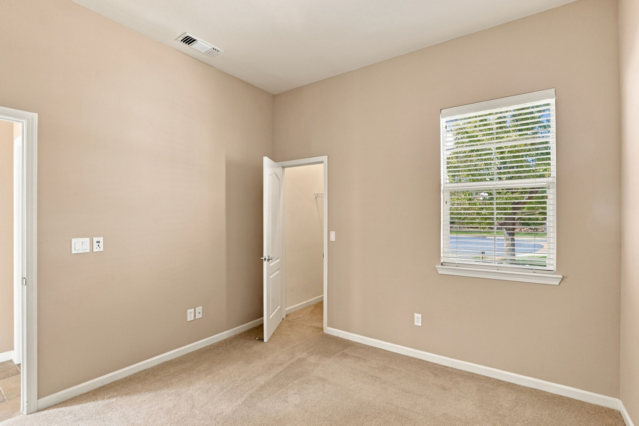 021_F8_10550 Elm Glen Ct