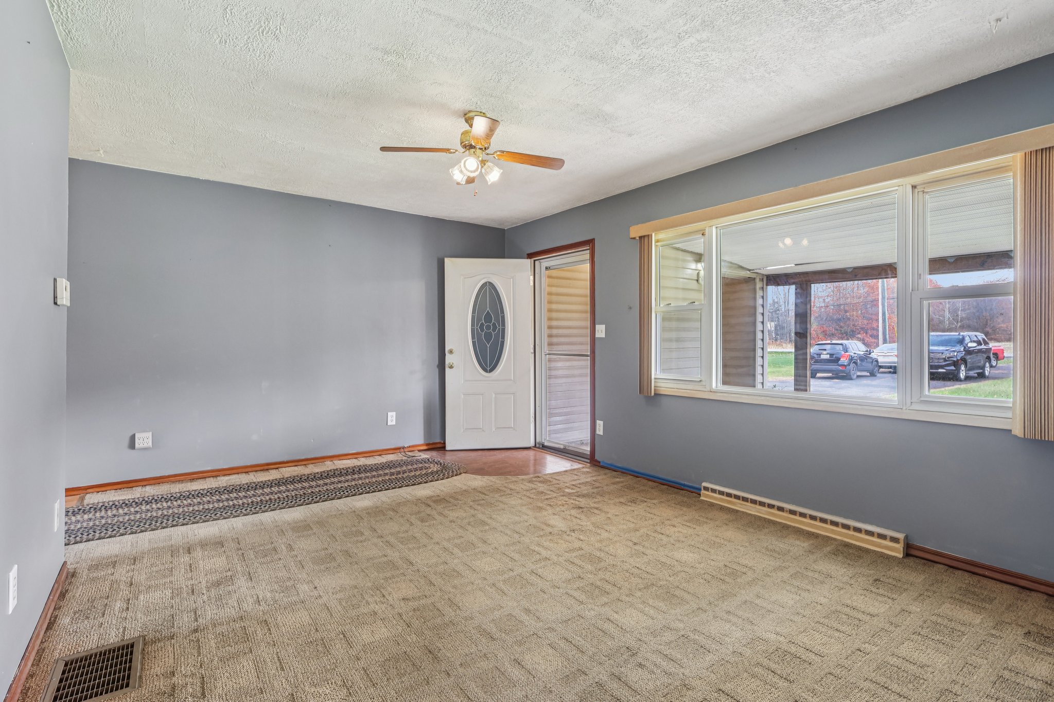 Lagrange Rd-S2011-005.jpg