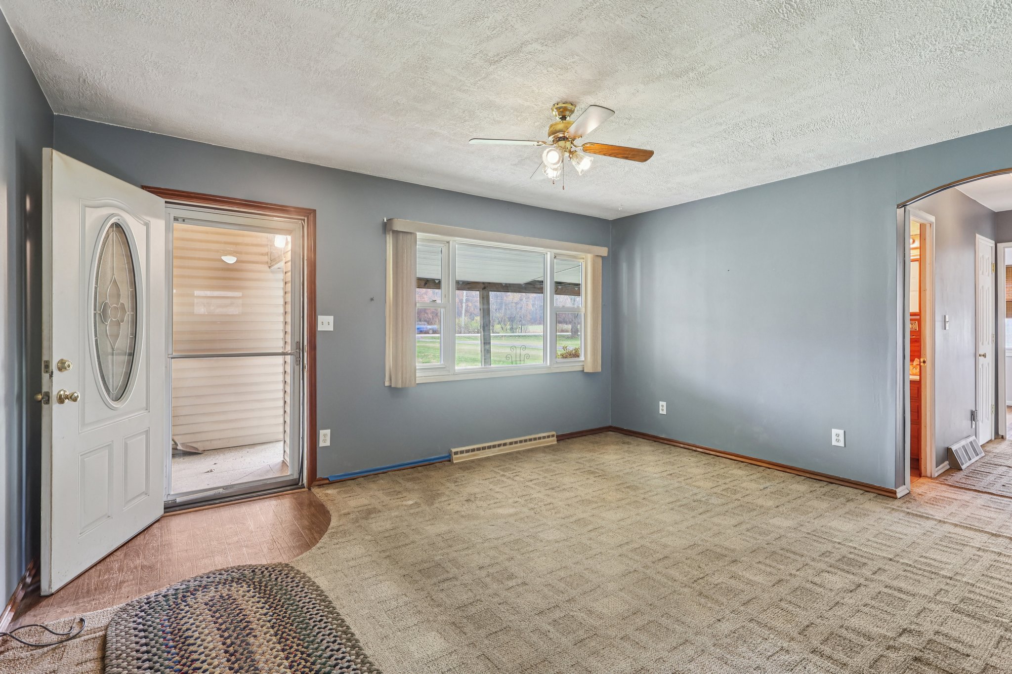 Lagrange Rd-S2011-006.jpg