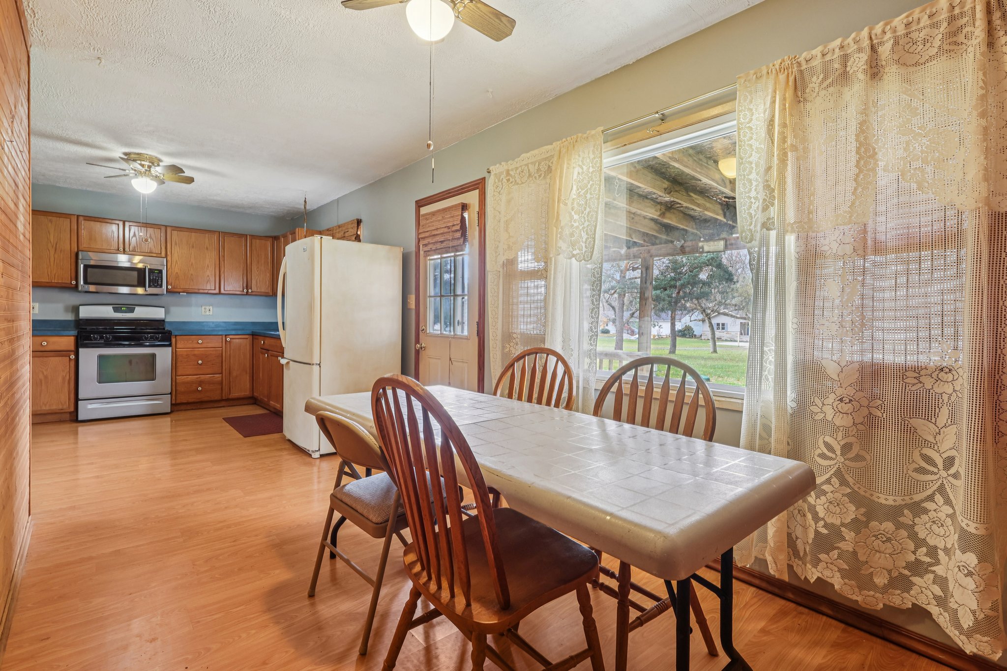 Lagrange Rd-S2011-010.jpg