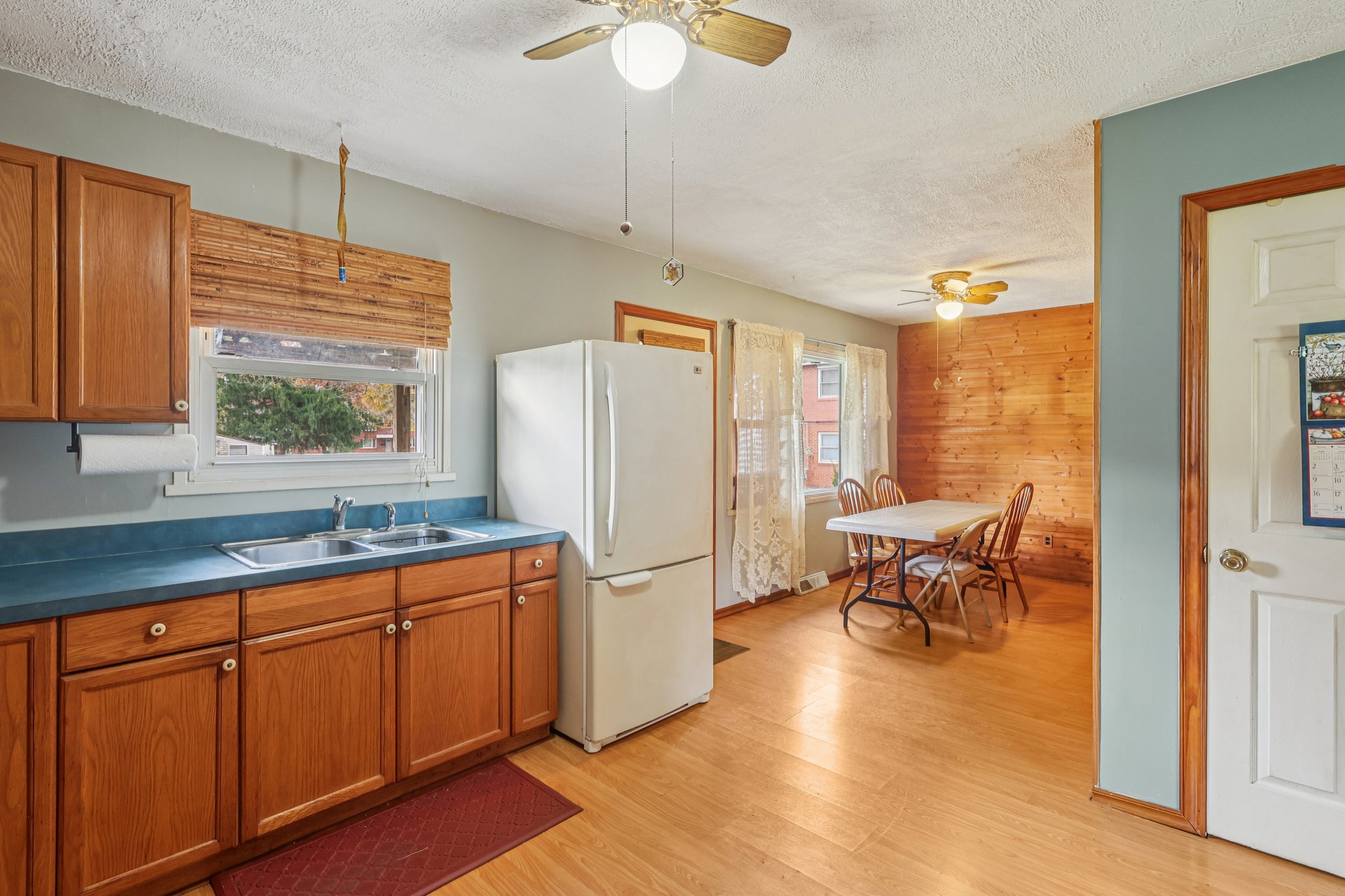 Lagrange Rd-S2011-015.jpg