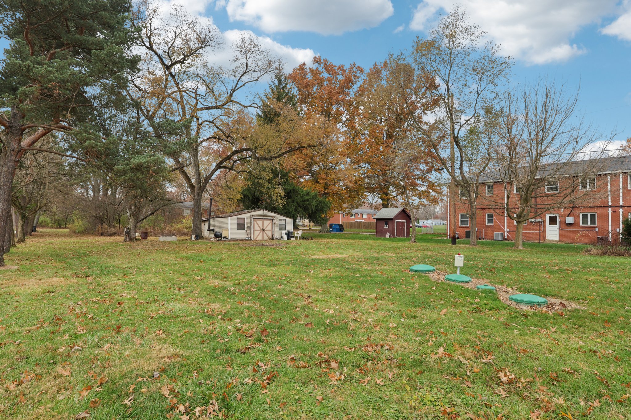 Lagrange Rd-S2011-038.jpg