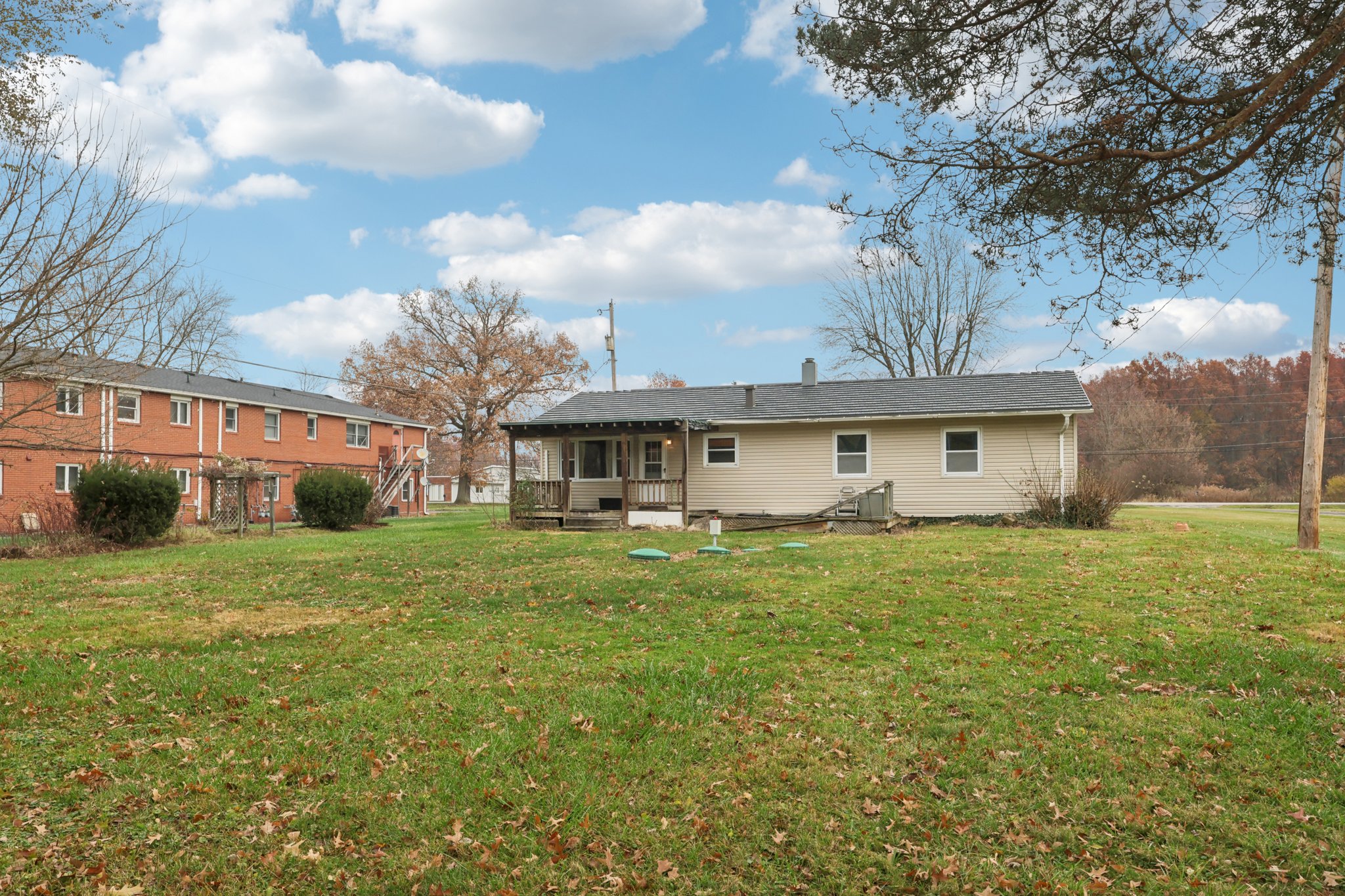 Lagrange Rd-S2011-048.jpg