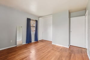 Lagrange Rd-S2011-022.jpg