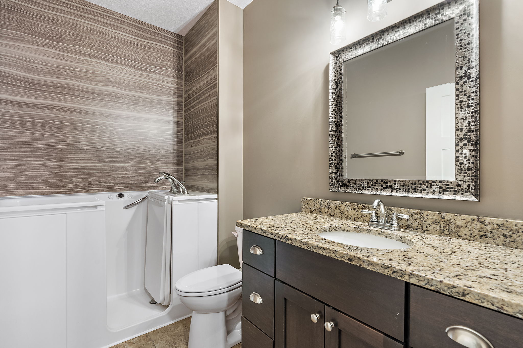 Main Level Bathroom w/ Walk-In Jacuzzi Tub & Handheld Shower