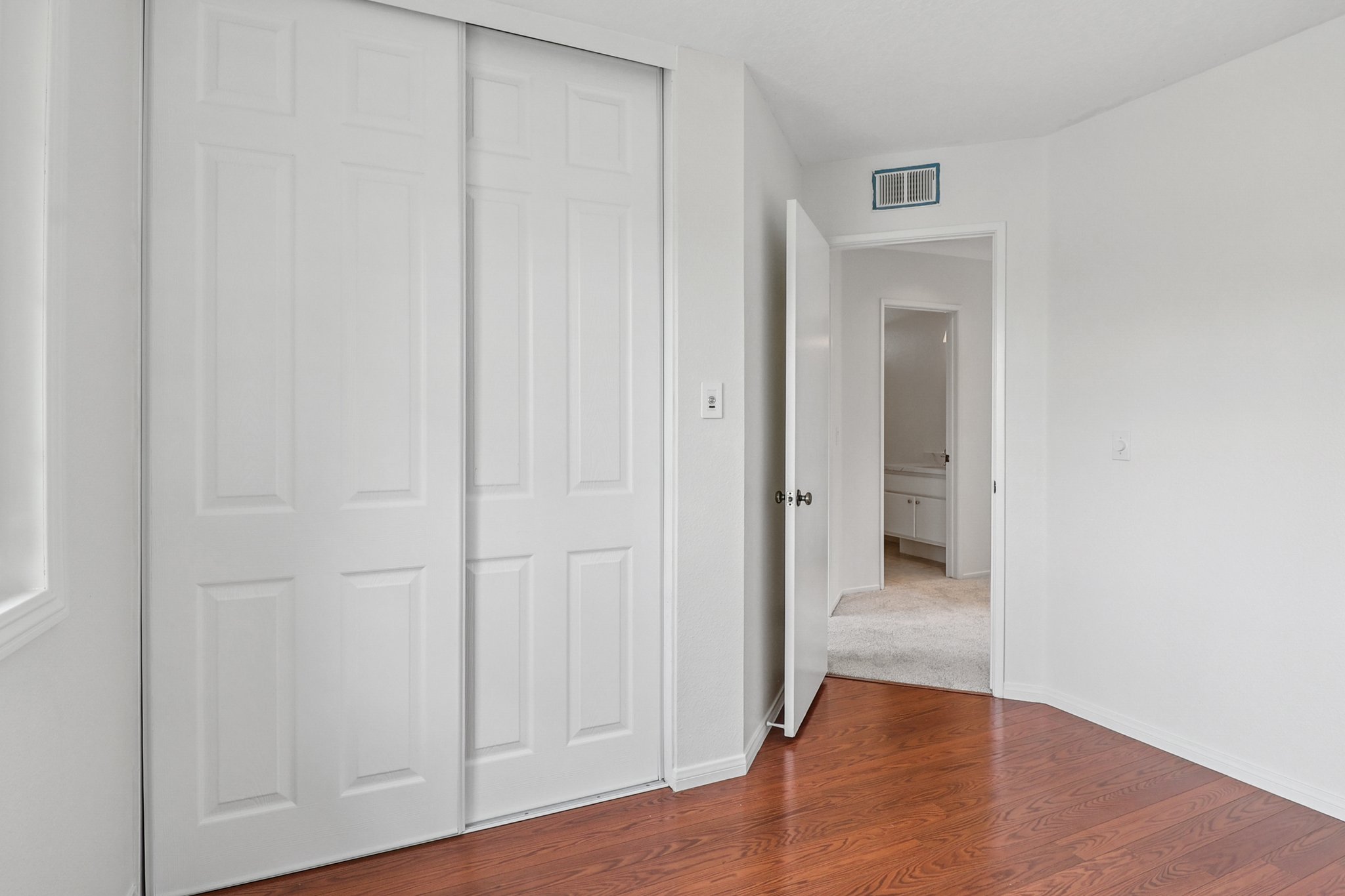 Lansford Ln-1306-025.jpg